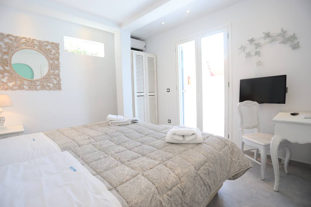 Panoramic Bedroom