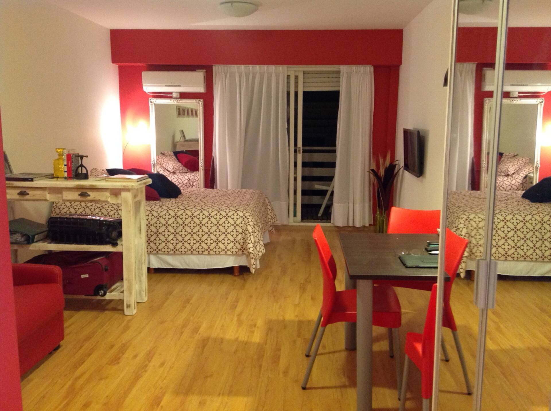 Newly renovated furnished studio in Retiro