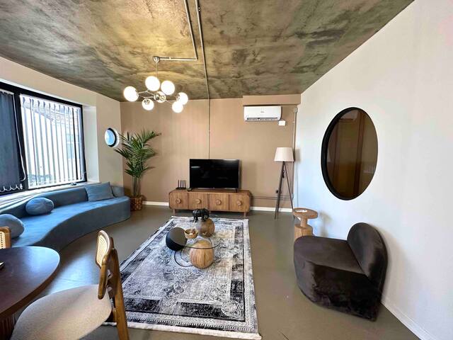 Futuristic Concrete Design in Cihangir gallery image 5