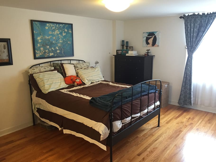 Large Bedroom