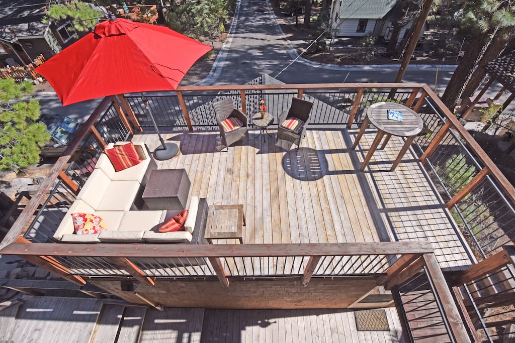 The midlevel deck includes plenty of room to stretch out or entertain!