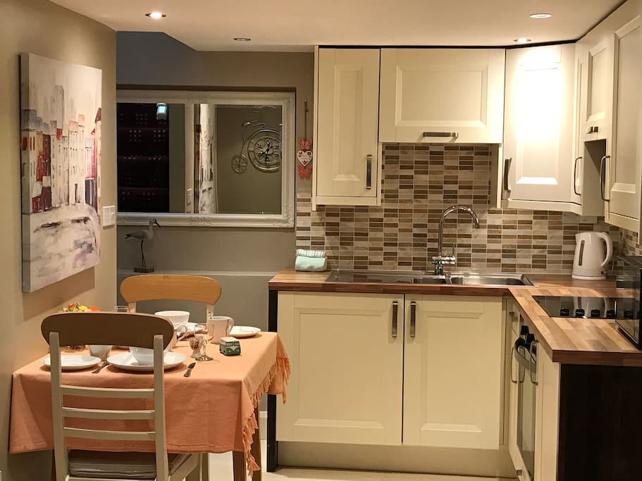 Fully equipped kitchen