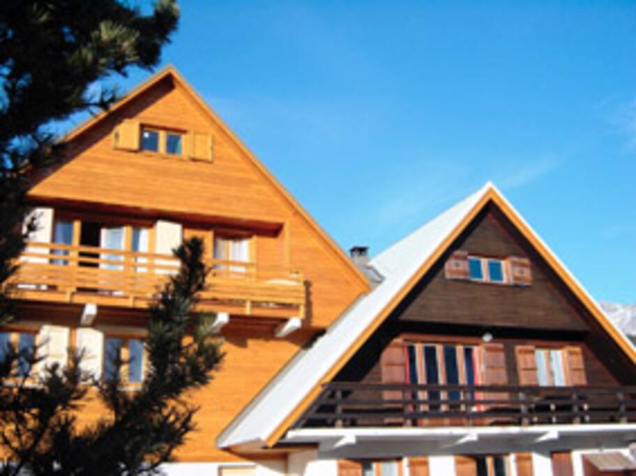 face sud du chalet2 en jaune