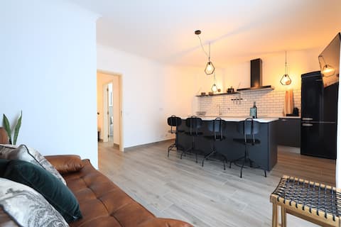 Stylish apartment 50 meters away from old town