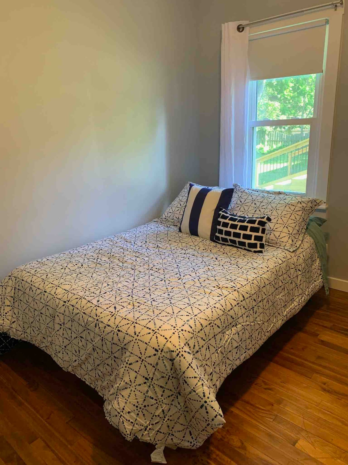 Druhá spálňa s dvojlôžkom.