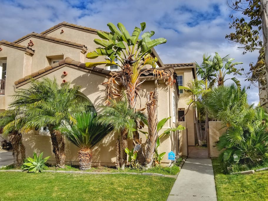Airbnb Private Casita in Great Eastlake Neighborhood