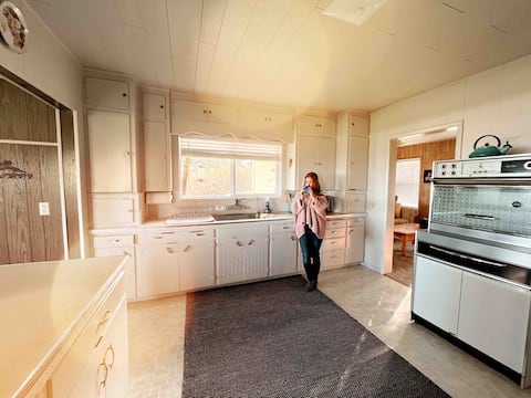 Eddie Bauer's former Beachfront Cottage