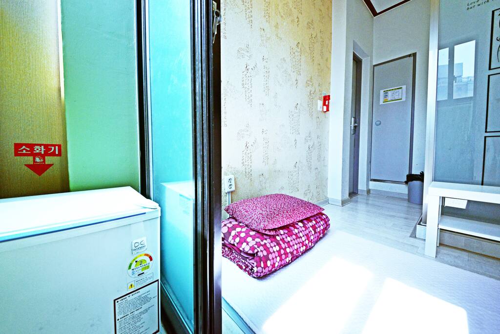 Single B - single bed