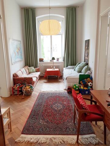Cosy Berlin apt close to KaDeWe gallery image 3