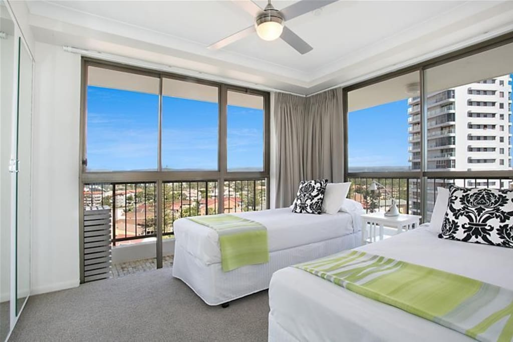 2nd bedroom