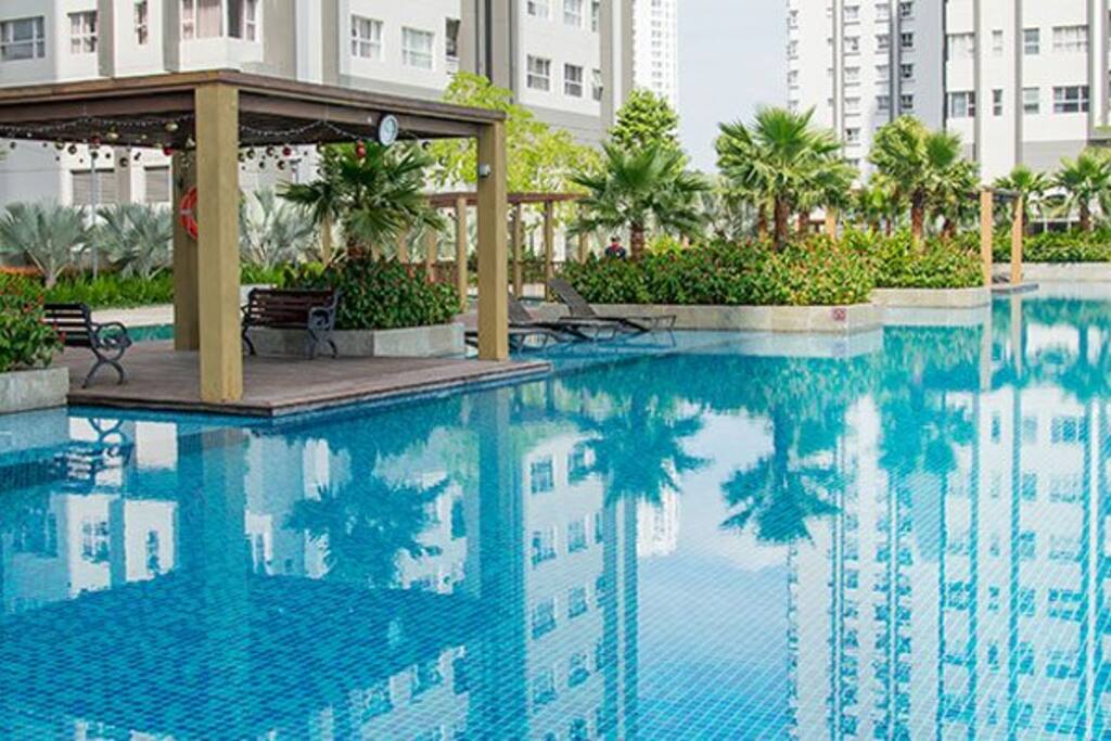 Infinity Swimming Pool