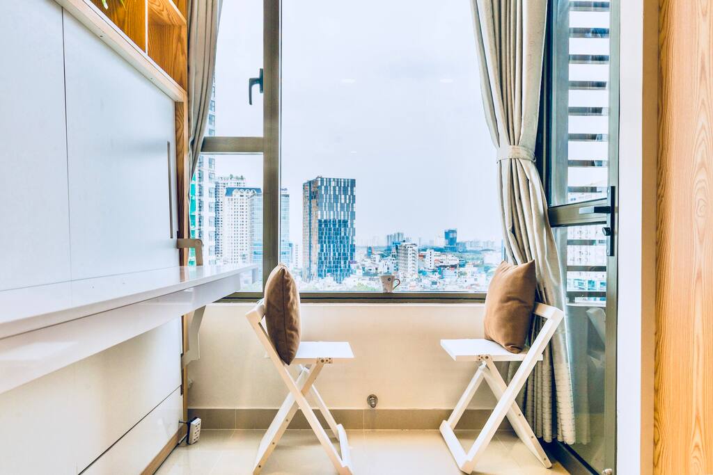 Amazing city view and natural light