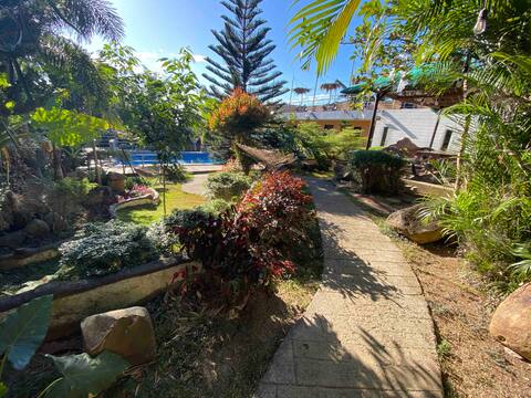 Luke's Haven Private Pool and Events Place (22hrs)