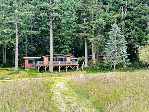 Entire Home w/ Beach Access | Pet-Friendly 2BD