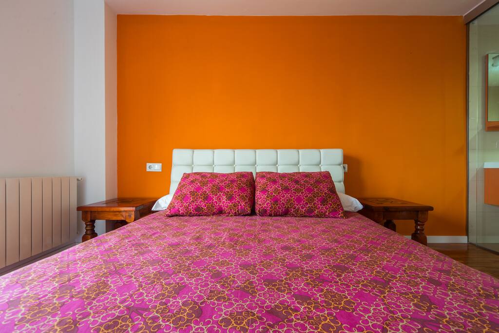Cama con colchón de látex primera calidad