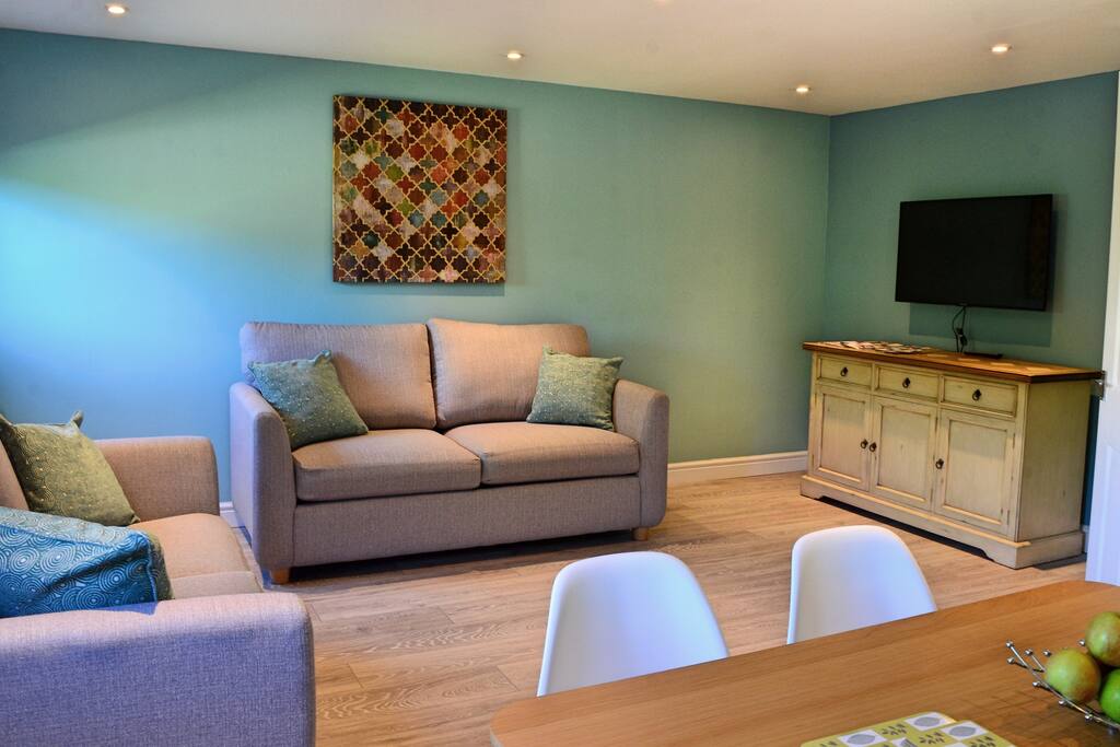 Living room/Diving Area