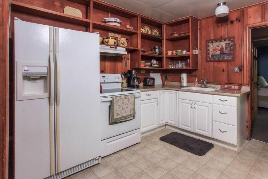 Quaint and functional kitchen with everything you need