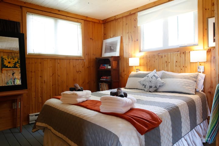 Oceanfront Oasis gallery image 5