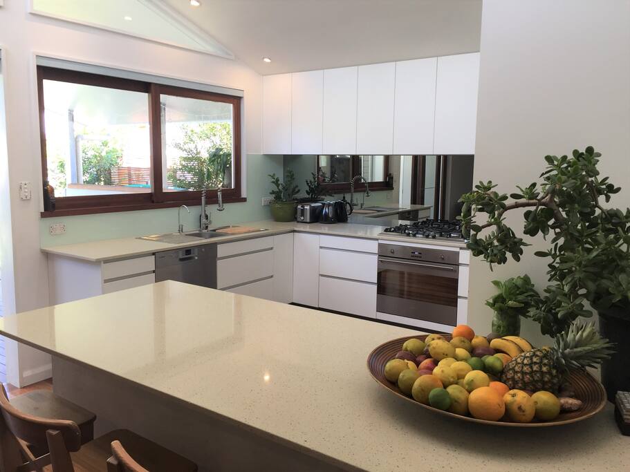 Gas kitchen with stone bench tops, new dishwasher and filtered water.