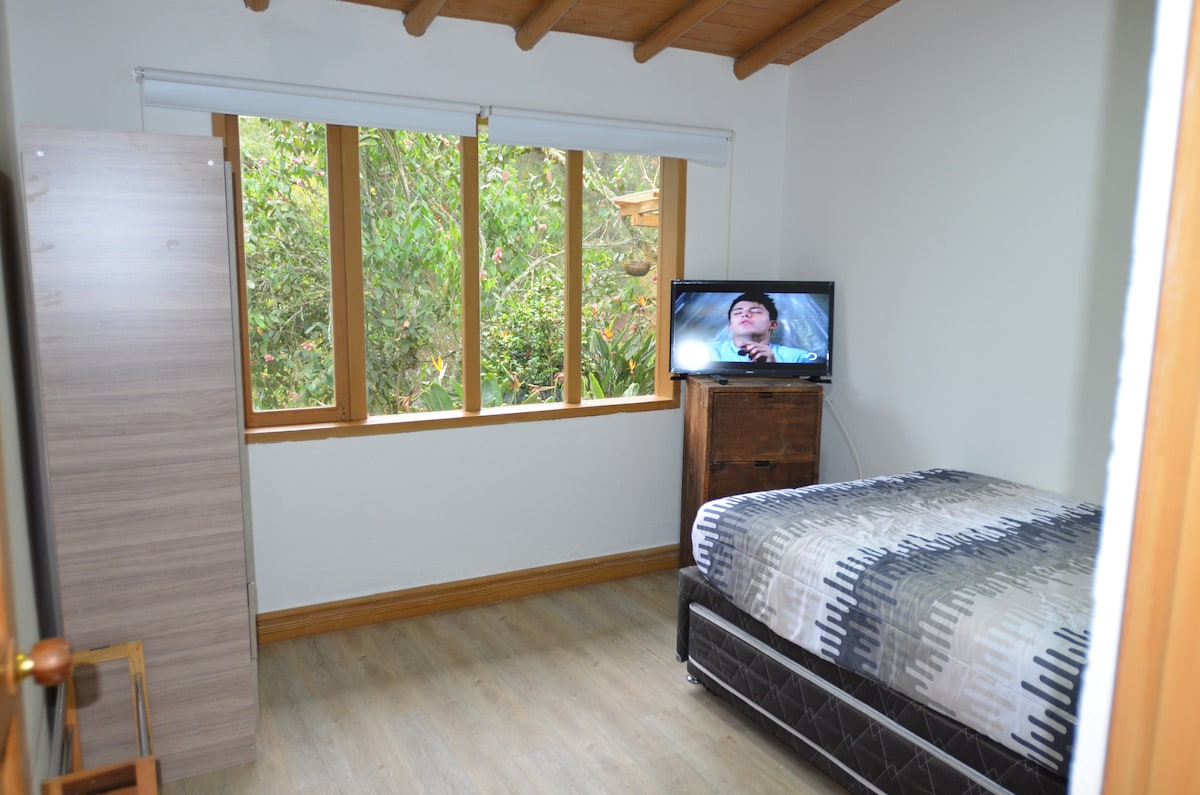 ห้องนอน - เตียงคู่ซ้อนกัน 2 เตียง