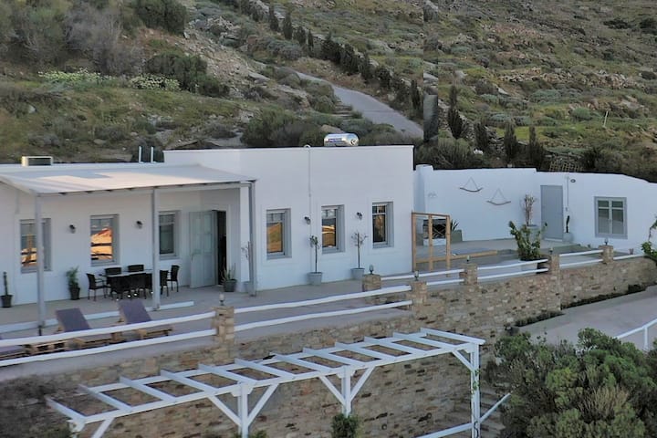 *Uppolis residence overlooking the islands of the Cycladic islands
