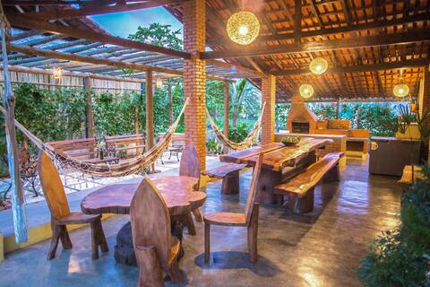 Garden House - 4km from Águas Claras - up to 21 p.