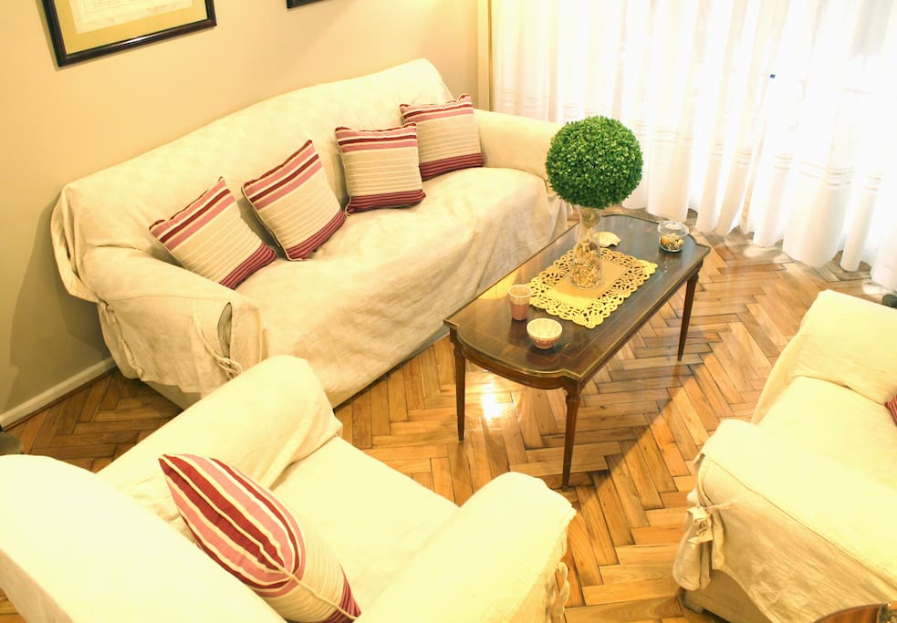 Living room - Sala de estar