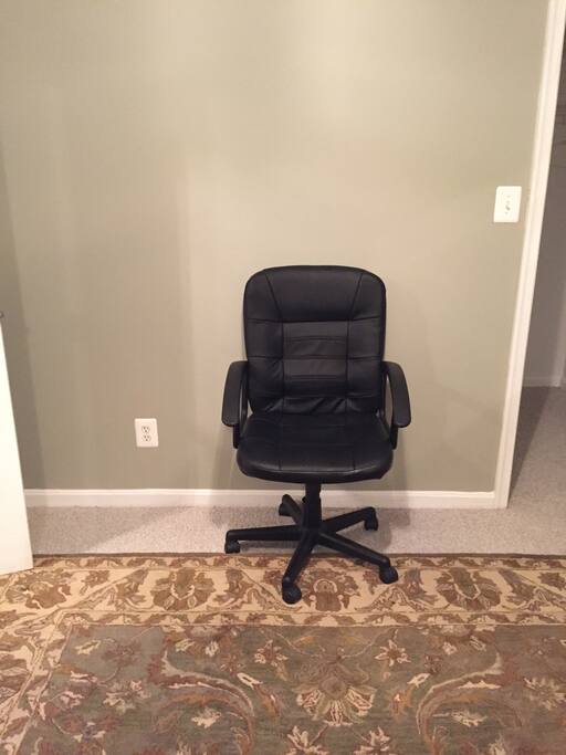 Queen size bedroom