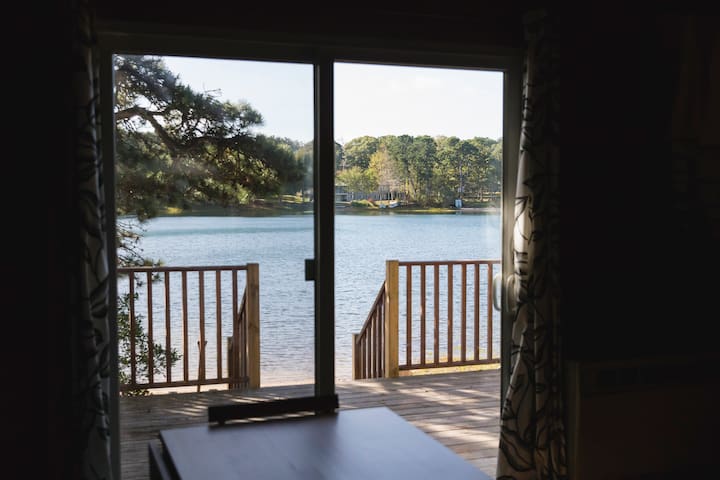 Beachfront Cottage on Whites Pond (Marshmallow)