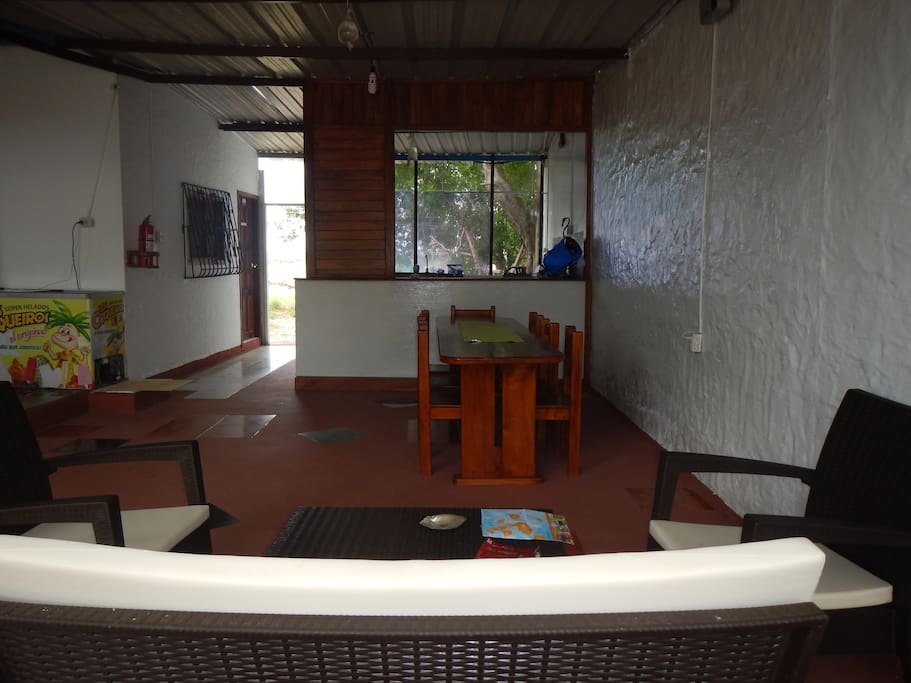 Área social: sala de estar y comedor