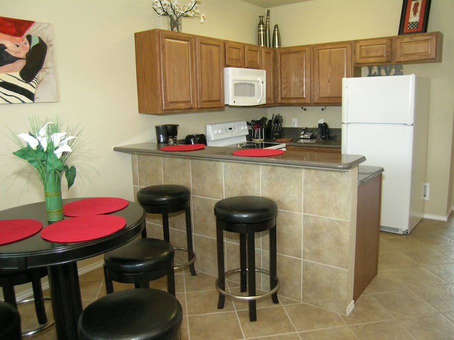 TRV-Blackstone-Dining Area and Kitchen