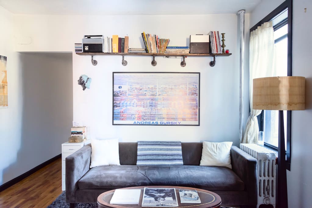 Spacious living room