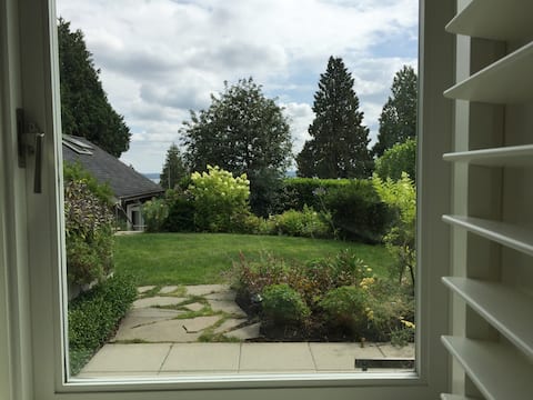 Private and Quiet Garden Suite and Terrace.