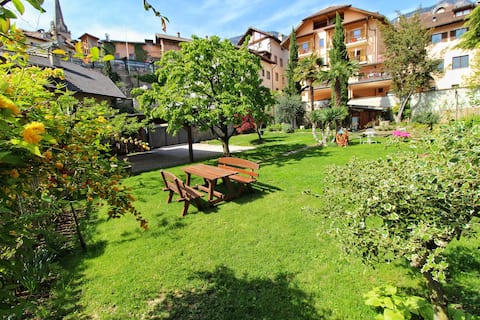 Successful Airbnb property: Maria von Buol - Living in Kaltern "Oleander" in Kaltern An Der Weinstraße