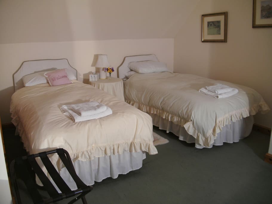 Guest bedroom