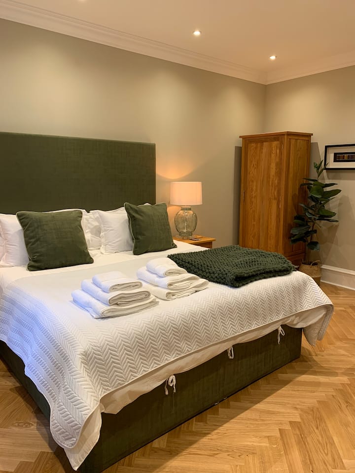 Главна спална соба