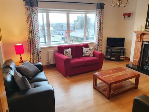 Premon House, Village centre.