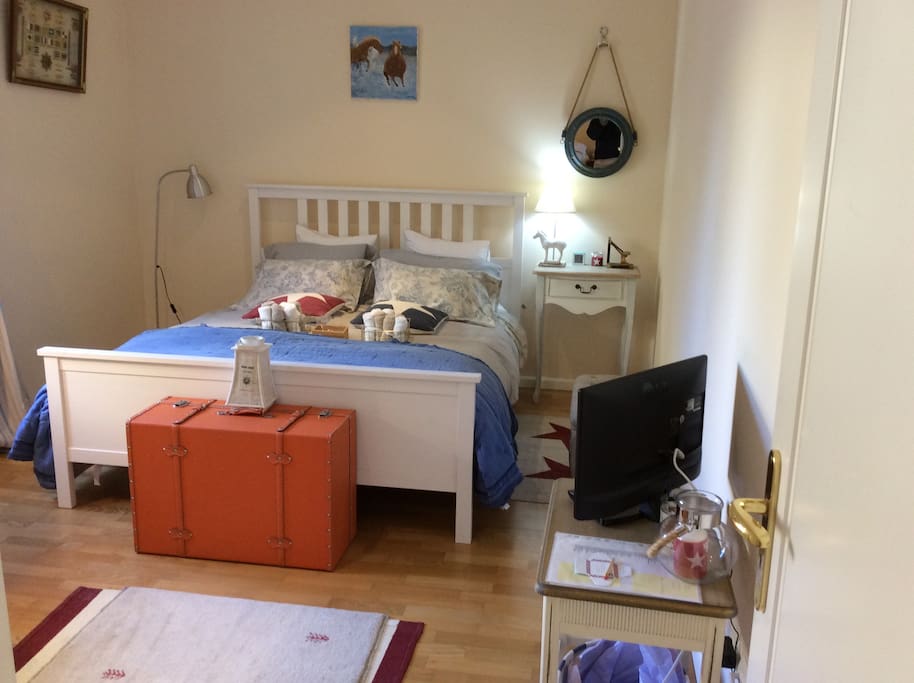 Double room w/ extra bed