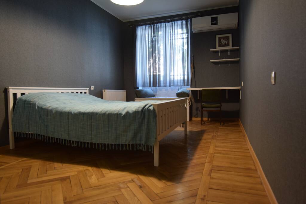 Bedroom with Queen Bed