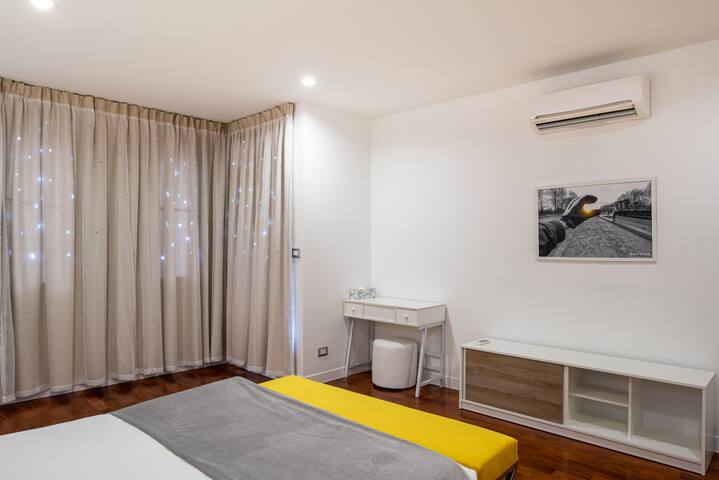 Benviar -150sqm Two Bedroom Suite @Chitlom gallery image 5