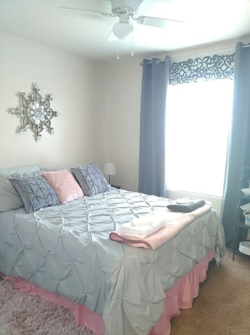 The Alexandrite   1Bed 1Bath  Wi-Fi/Netflix