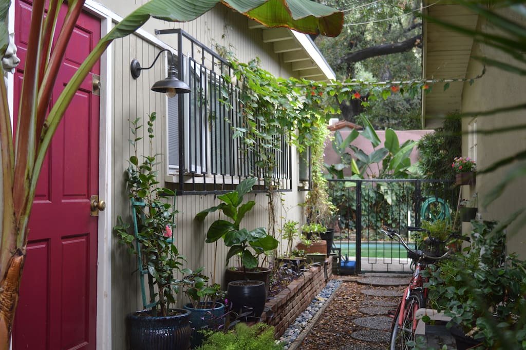 Art and Nature Lovers Haven