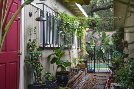 Art and Nature Lovers Haven