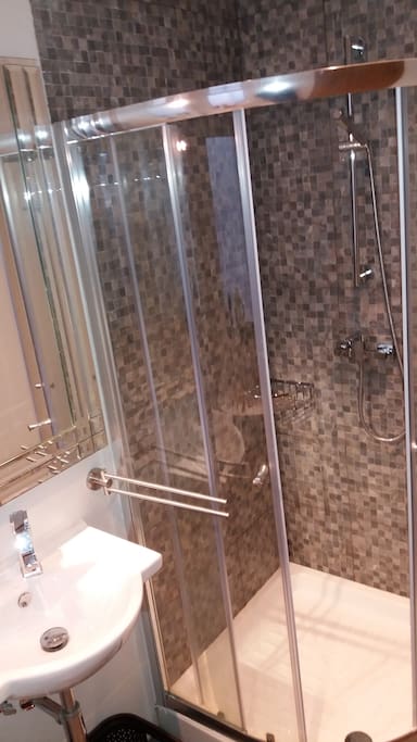 Brand new bathroom and fittings