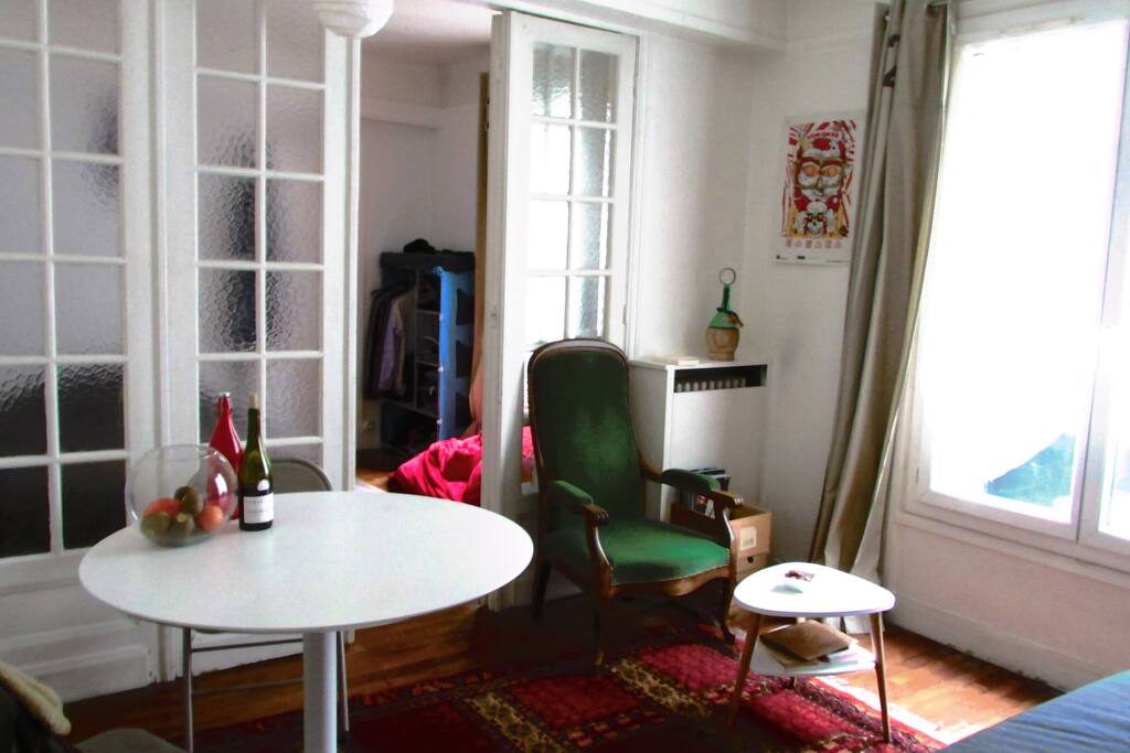 living room and bedroom separation