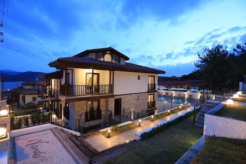 Verde Suites - 2 Bedrooms 2 Bathrooms Balcony Duplex