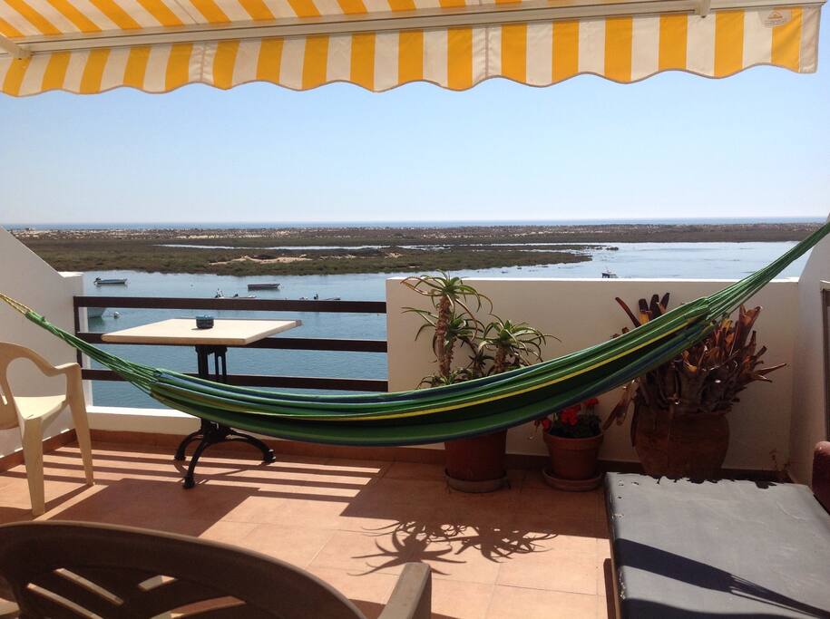Vista da Varanda-
Balcony View