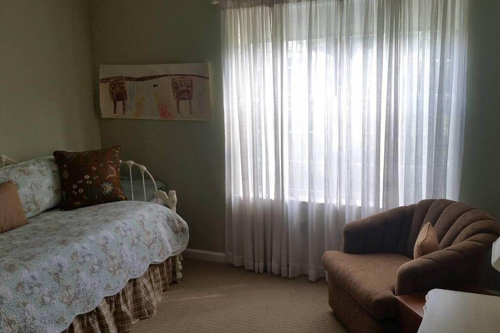 Comfortable twin daybed-trundle available