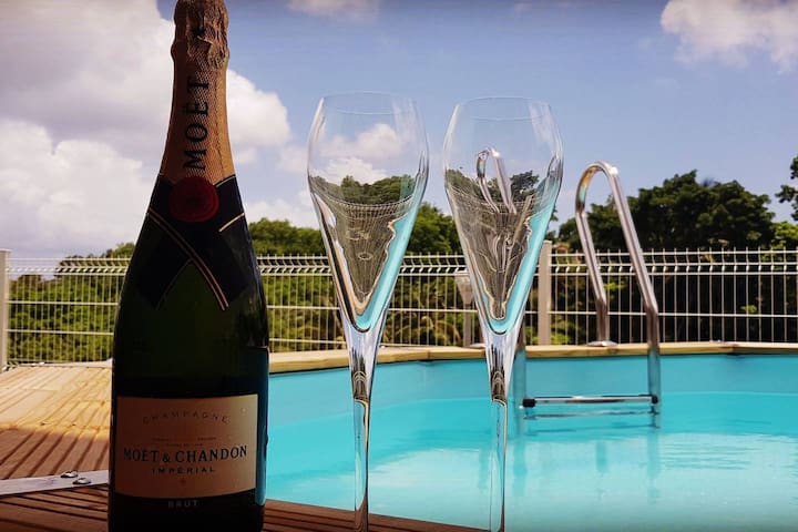 Très Grand Studio Equipé/Piscine