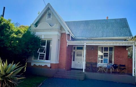 4 Melbourne.. Home away from home (Entire House)